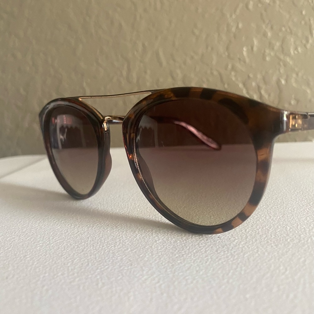 Sun glasses